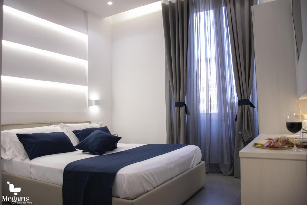 Couette-café Megaris Luxury