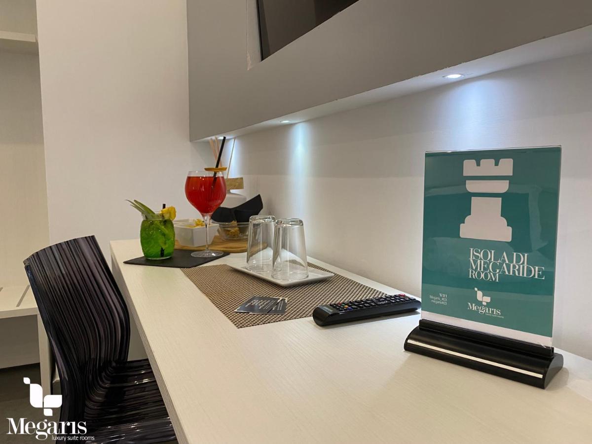 Couette-café Megaris Luxury