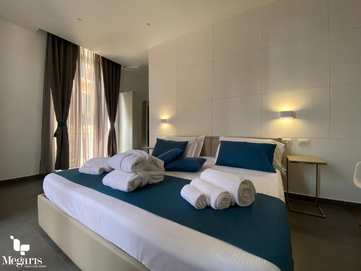 Megaris Luxury Alojamento de Acomodação e Pequeno-almoço *