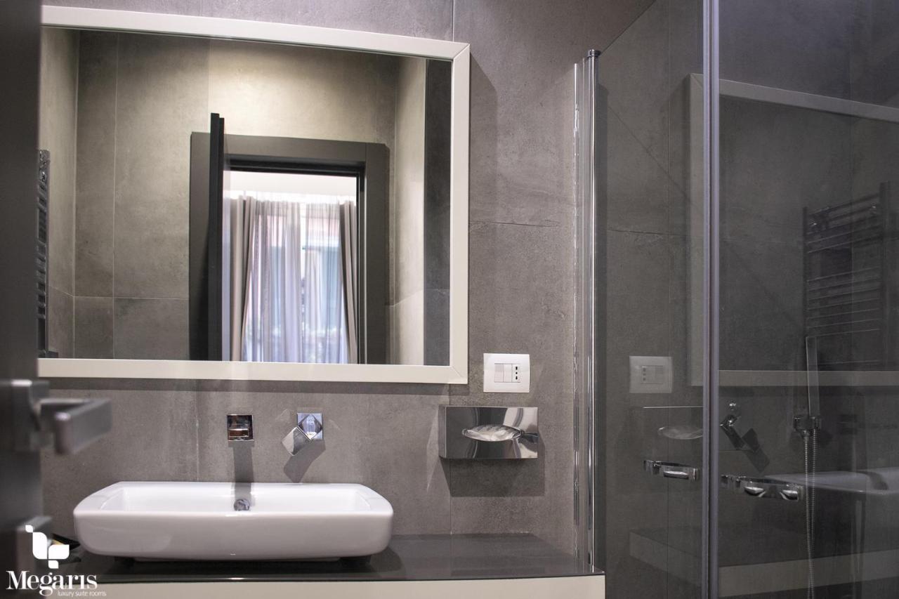Megaris Luxury Couette-café Naples