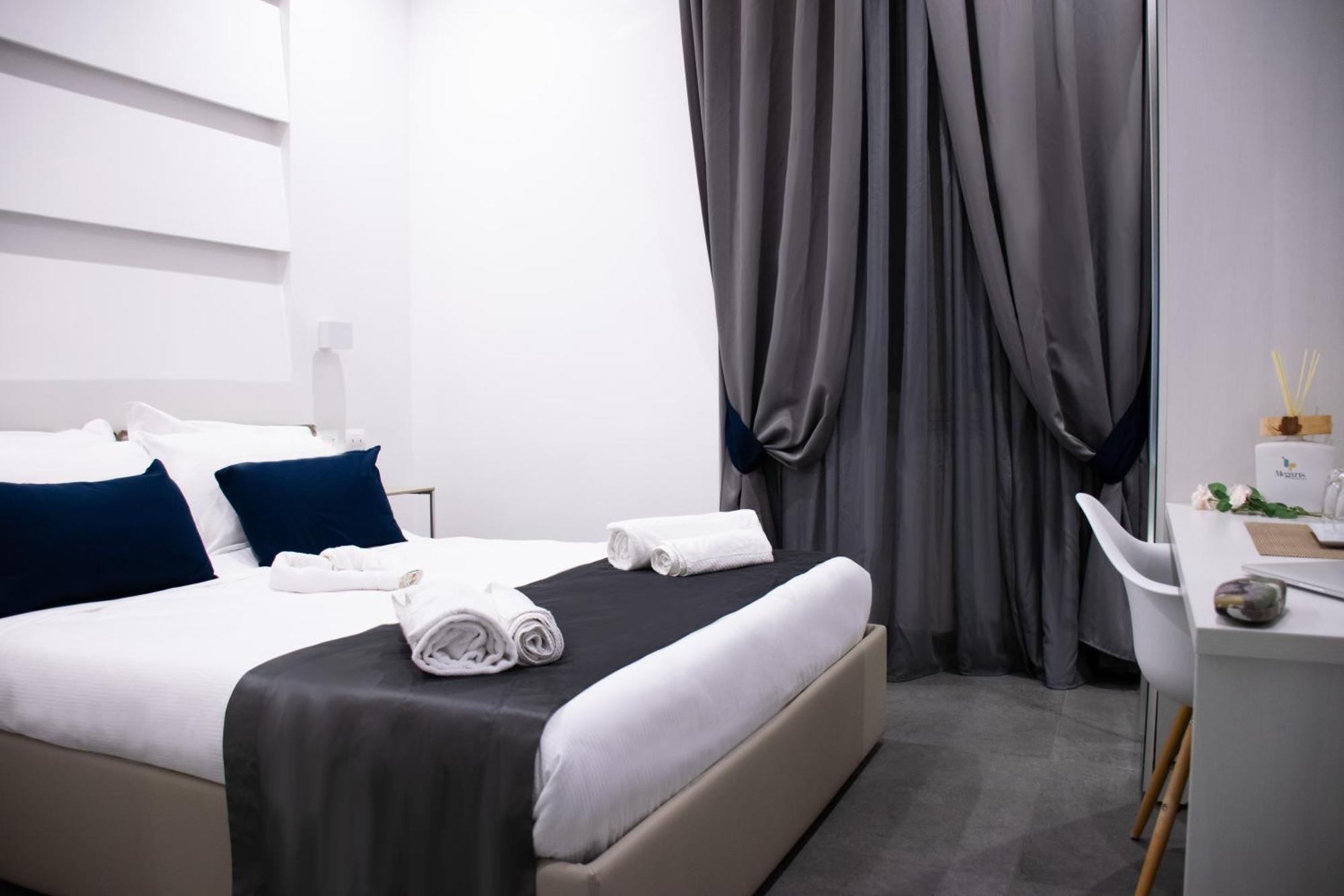 Megaris Luxury * Nápoles