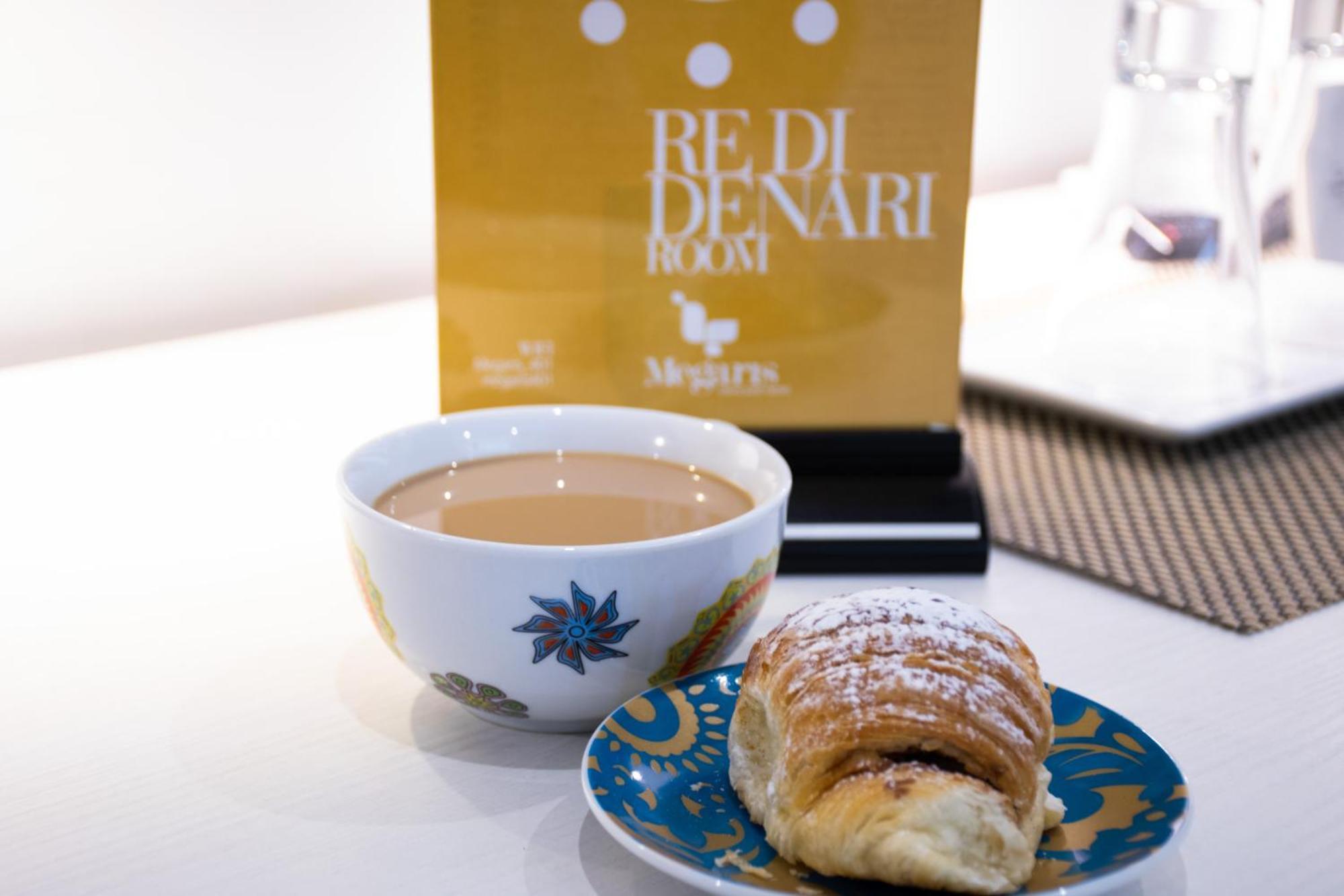 Megaris Luxury Alojamento de Acomodação e Pequeno-almoço *