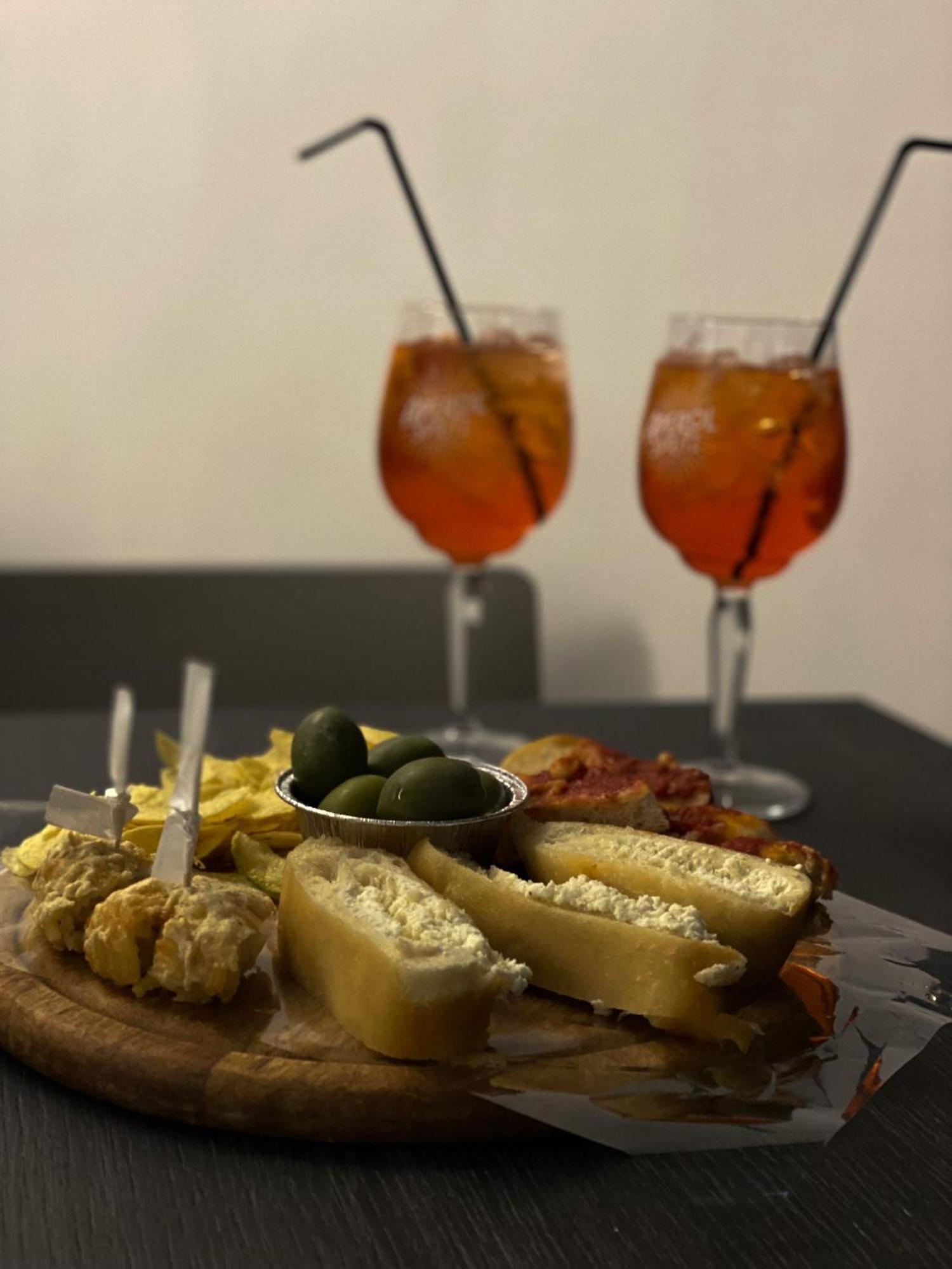Megaris Luxury Couette-café Naples